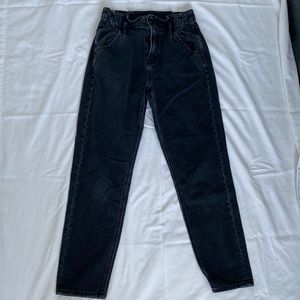 American Eagle Size:0 Black High Waited Mom Jeans With Synched Waist